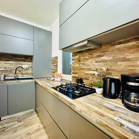 Apartment Joy Nemoianu 13a-8 *