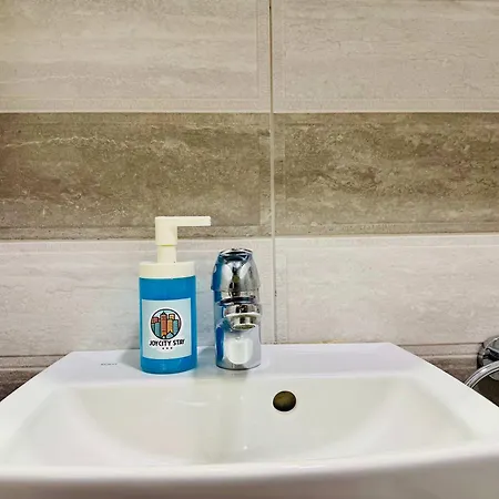 Joy Nemoianu 13a-8 *