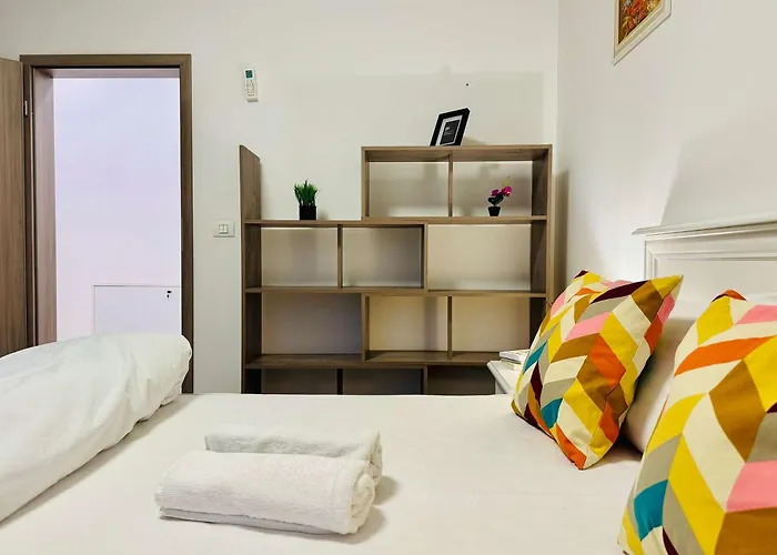 Appartement Joy Nemoianu 13a-8 *